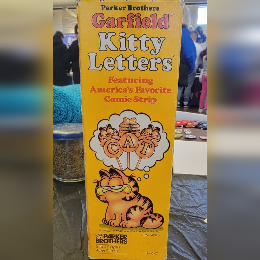 Garfield Kitty Letters Game 1983